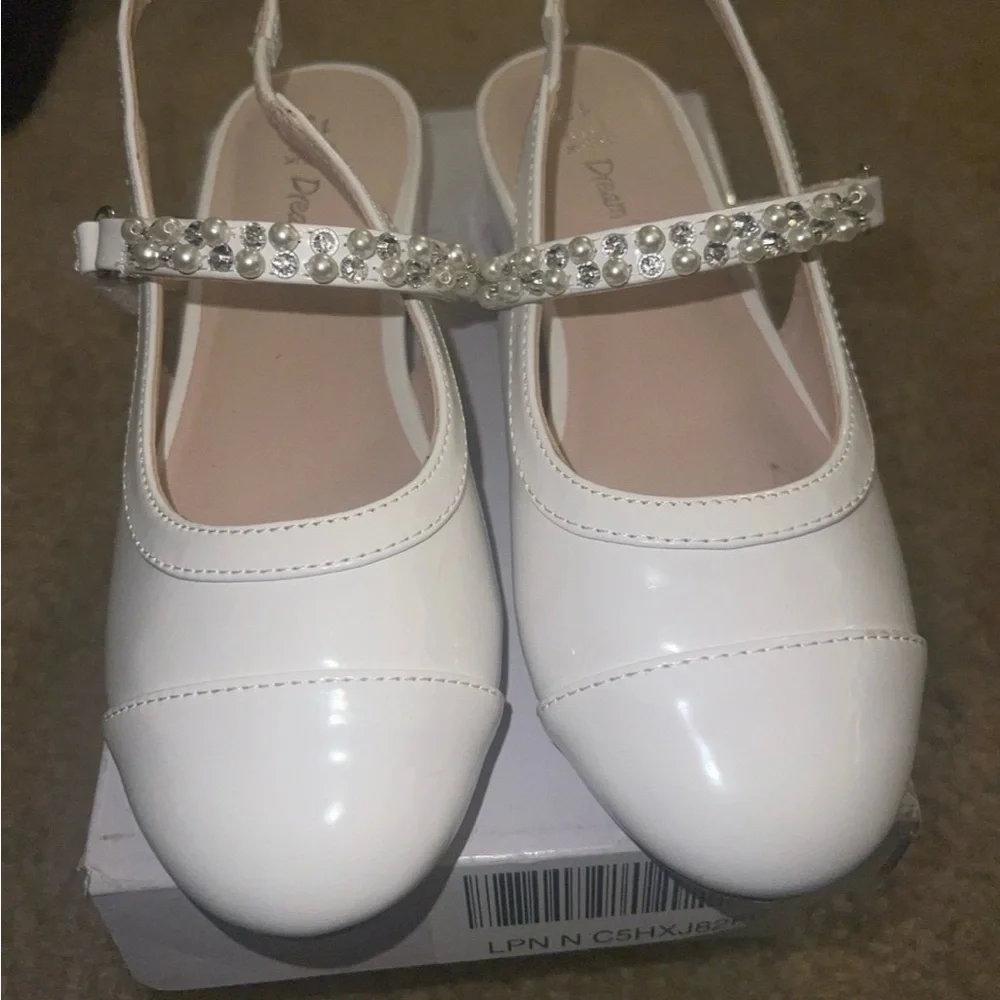 Dream Pairs White Kids Dress Shoes with Rhinestone Strap